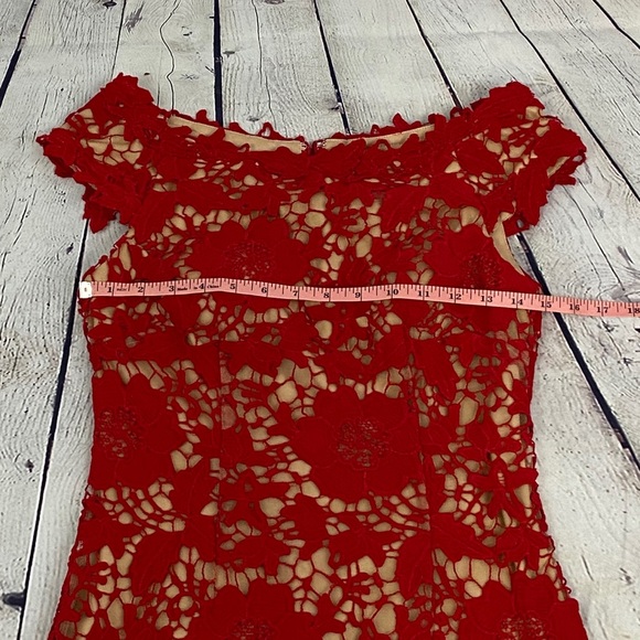 Betsy & Adam Red Lace Formal Dress, SIZE 2 - Picture 6 of 8